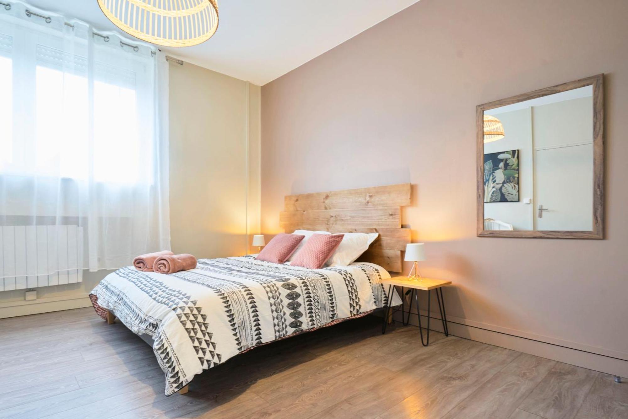 Locationstourcoing - Le 100 Apartment ภายนอก รูปภาพ