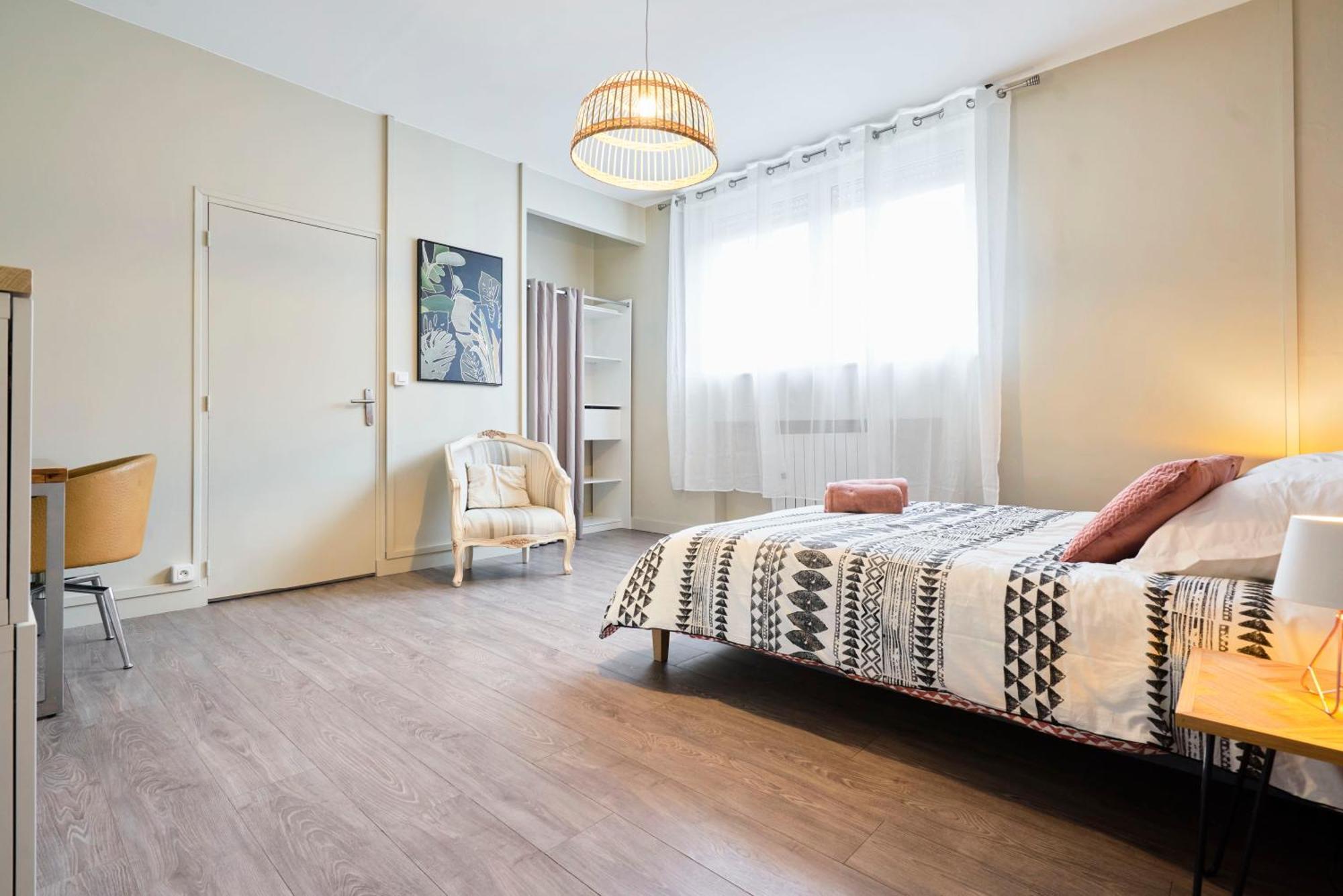 Locationstourcoing - Le 100 Apartment ภายนอก รูปภาพ